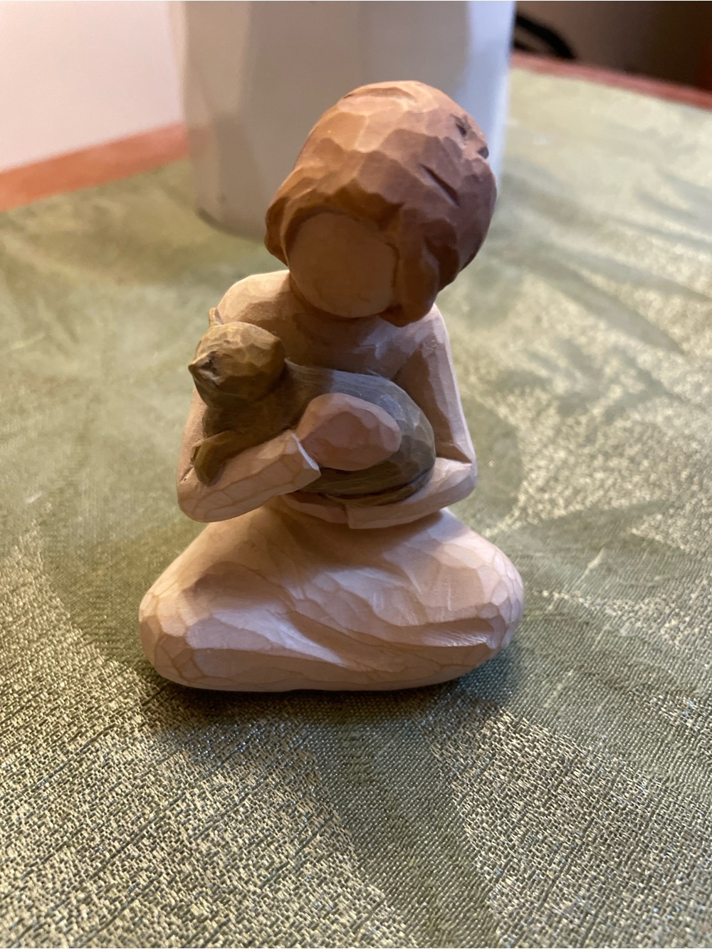 Willow Tree 2008 Kindness figurine. - Picture 2 of 4